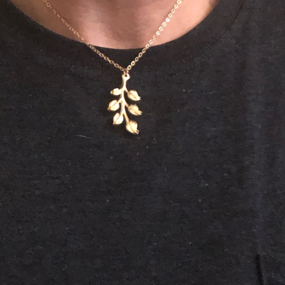Hand Crafted Jewelry - Handmade Brand New Gold Color Leaf Necklace